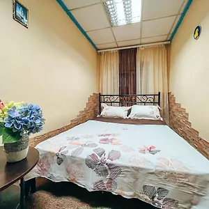 אורחן Mini-hotel In The Heart Of